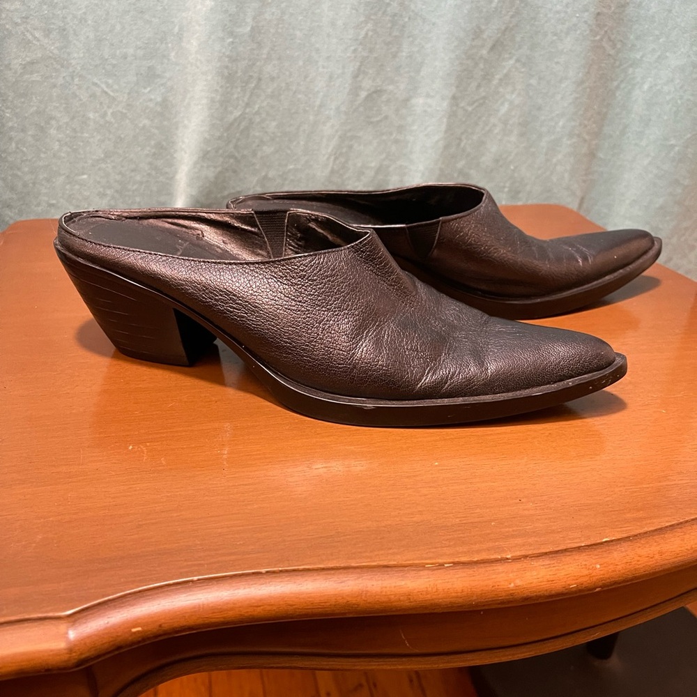 Vaneli mules